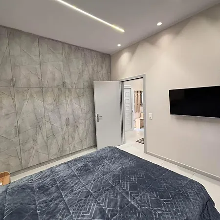 Дом отдыха Elias House *